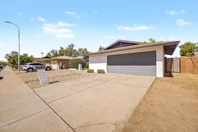 11413 N 56th Avenue, Glendale, AZ 85304 - Photo 1