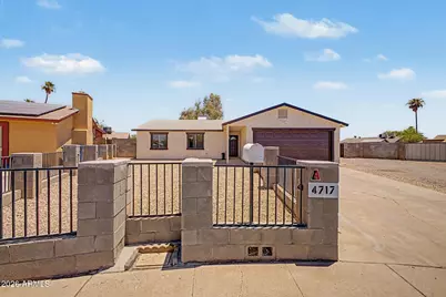 4717 N 79th Lane, Phoenix, AZ 85033 - Photo 2