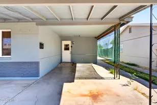 3311 W Paradise Dr, Phoenix, AZ 85029 - Photo 10