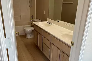 8800 N 107th Ave, Peoria, AZ 85345 - Photo 16