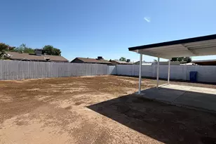 7426 W Holly St, Phoenix, AZ 85035 - Photo 12