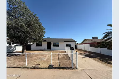 7426 W Holly Street, Phoenix, AZ 85035 - Photo 1