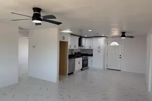 7426 W Holly St, Phoenix, AZ 85035 - Photo 4