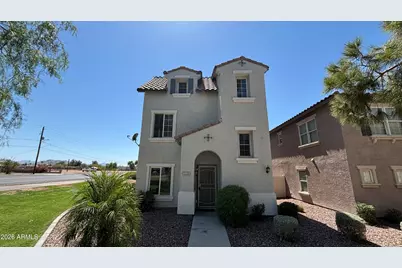 2125 E Huntington Drive, Phoenix, AZ 85040 - Photo 1