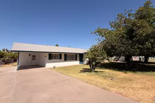 3416 N 43rd Pl, Phoenix, AZ 85018 - Photo 1