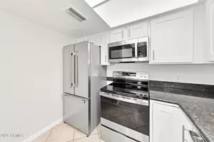 9054 N 51st Ln, Glendale, AZ 85302 - Photo 1