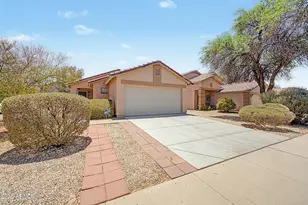 1313 E 10th Pl, Casa Grande, AZ 85122 - Photo 1