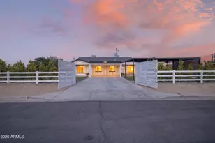 1724 S 1st St, Phoenix, AZ 85004 - Photo 1