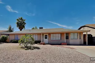 1215 E Winter Dr, Phoenix, AZ 85020 - Photo 1