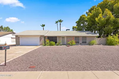 212 E Eugie Avenue, Phoenix, AZ 85022 - Photo 1