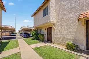 1212 E Lawrence Ln, Phoenix, AZ 85020 - Photo 1