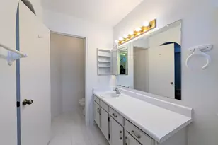 2824 W Angela Dr, Phoenix, AZ 85053 - Photo 36