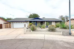 17640 N 1st Pl N, Phoenix, AZ 85022 - Photo 1