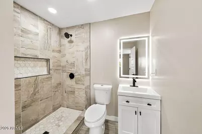5534 N 31st Drive, Phoenix, AZ 85017 - Photo 12
