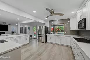 4626 E Adobe Dr, Phoenix, AZ 85050 - Photo 12