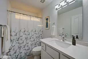 4626 E Adobe Dr, Phoenix, AZ 85050 - Photo 28