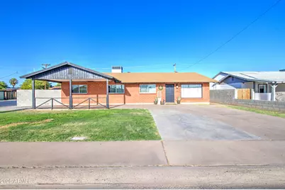 6239 N 31st Drive, Phoenix, AZ 85017 - Photo 1