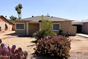 2854 N Greenfield Rd, Phoenix, AZ 85006 - Photo 1