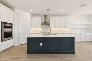 9743 S 12th St, Phoenix, AZ 85042 - Photo 1