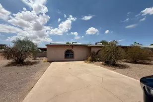 3930 N Del Monte Dr, Eloy, AZ 85131 - Photo 2