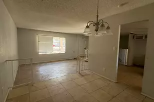 4137 W Luke Ave, Phoenix, AZ 85019 - Photo 10
