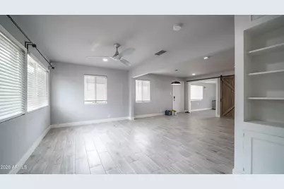 717 E Palmaire Avenue E, Phoenix, AZ 85020 - Photo 1