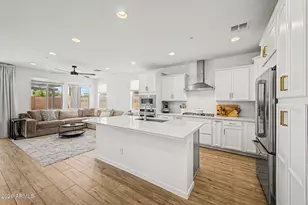 1876 S Huish Dr, Gilbert, AZ 85295 - Photo 1