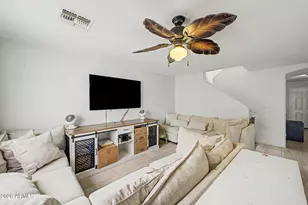 3243 W Jessica Ln, Phoenix, AZ 85041 - Photo 4