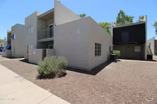 2807 E Paradise Ln, Phoenix, AZ 85032 - Photo 1