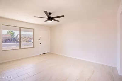 7728 W Cheery Lynn Road, Phoenix, AZ 85033 - Photo 8