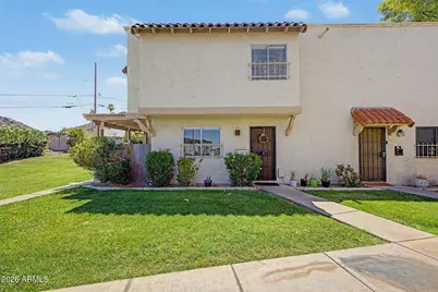 8857 N 12th Place, Phoenix, AZ 85020 - Photo 1