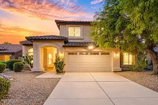 916 E Harwell Rd, Phoenix, AZ 85042 - Photo 1