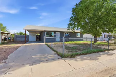 132 W Barrus Place, Casa Grande, AZ 85122 - Photo 1