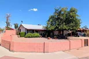4213 N 73rd Ln, Phoenix, AZ 85033 - Photo 1
