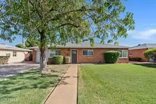 2230 E Monterosa St, Phoenix, AZ 85016 - Photo 1