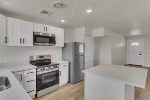 6014 W Avalon Dr, Phoenix, AZ 85033 - Photo 10
