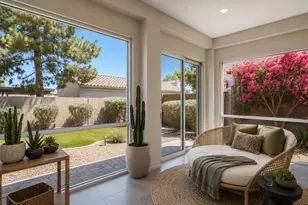 964 W Fairway Dr, Chandler, AZ 85225 - Photo 1