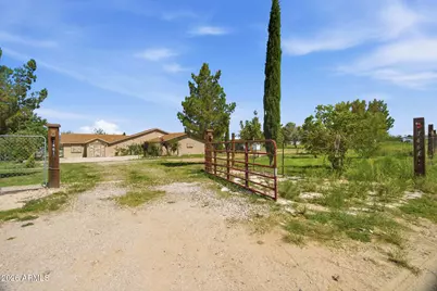 7461 S Baggett Place, Hereford, AZ 85615 - Photo 1