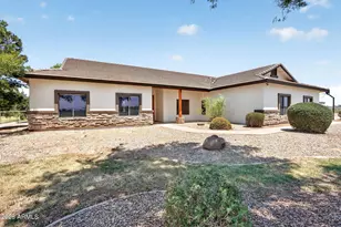 3002 E Sherry Ln, San Tan Valley, AZ 85140 - Photo 1