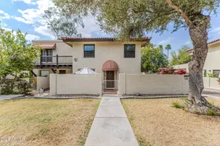 7640 N Dreamy Draw Dr, Phoenix, AZ 85020 - Photo 1