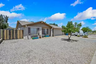 4390 E Sunrise Dr, Phoenix, AZ 85044 - Photo 1