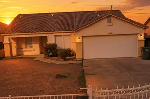2814 E Atlanta Ave, Phoenix, AZ 85040 - Photo 1