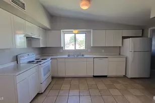 464 E Nelson Dr, Sierra Vista, AZ 85635 - Photo 1