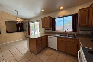 11213 W Hobbit Dr, Arizona City, AZ 85123 - Photo 8