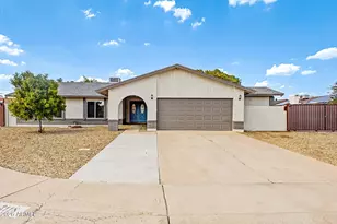 3118 W Woodridge Dr, Phoenix, AZ 85053 - Photo 1