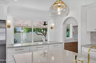 8631 E Sage Dr, Scottsdale, AZ 85250 - Photo 16