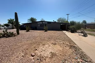 636 N Ash St, Mesa, AZ 85201 - Photo 1