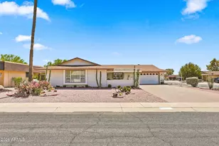 11053 W Pine Hollow Dr, Sun City, AZ 85351 - Photo 1