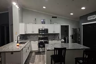 10937 E Catalina Ave, Mesa, AZ 85208 - Photo 1