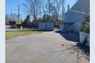 1074 East Main Road, Portsmouth, RI 02871 - Photo 28